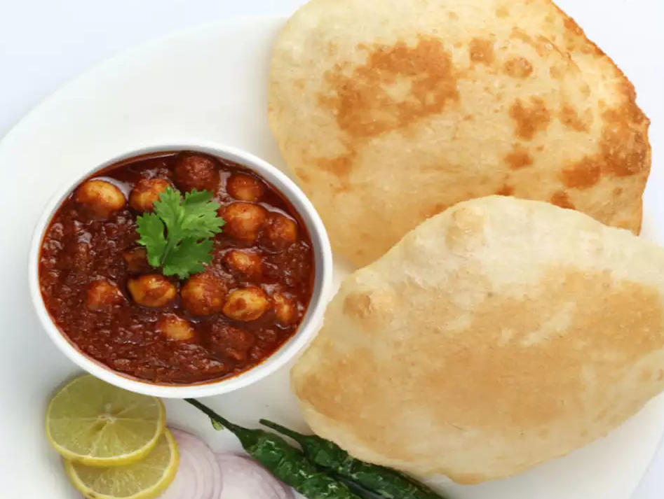 Cholay Bhatura